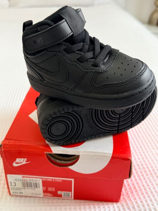 Nike детски маратонки номер 22