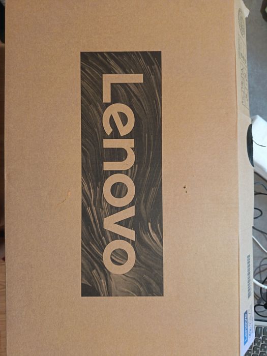 Продается LENOVO ноутбук! В рабочем состоянии! Можно и на запчасти.