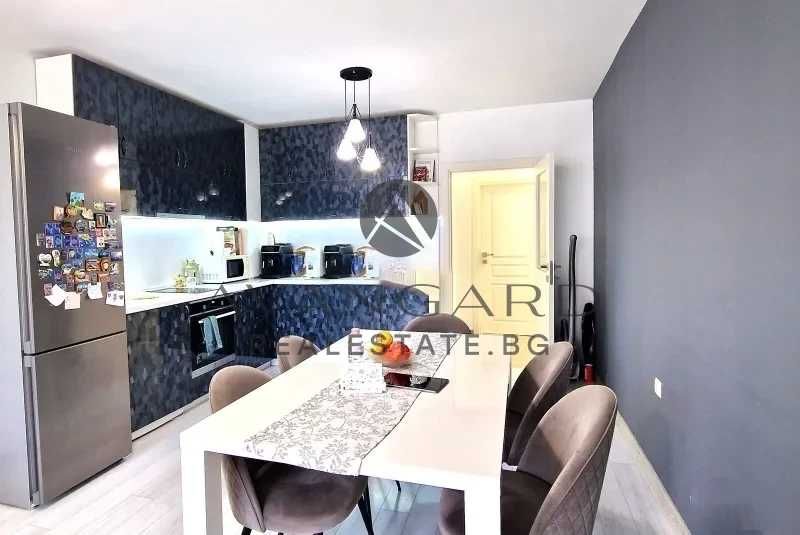 Продава се Тристаен апартамент в Пловдив, Христо Смирненски - 97 кв.м за 1820 €/кв.м - Снимка #2