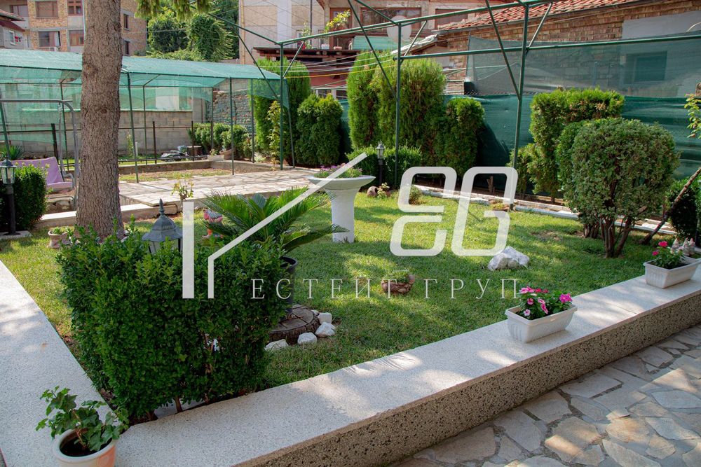 Къща в Варна-Аспарухово площ 392 цена 580000