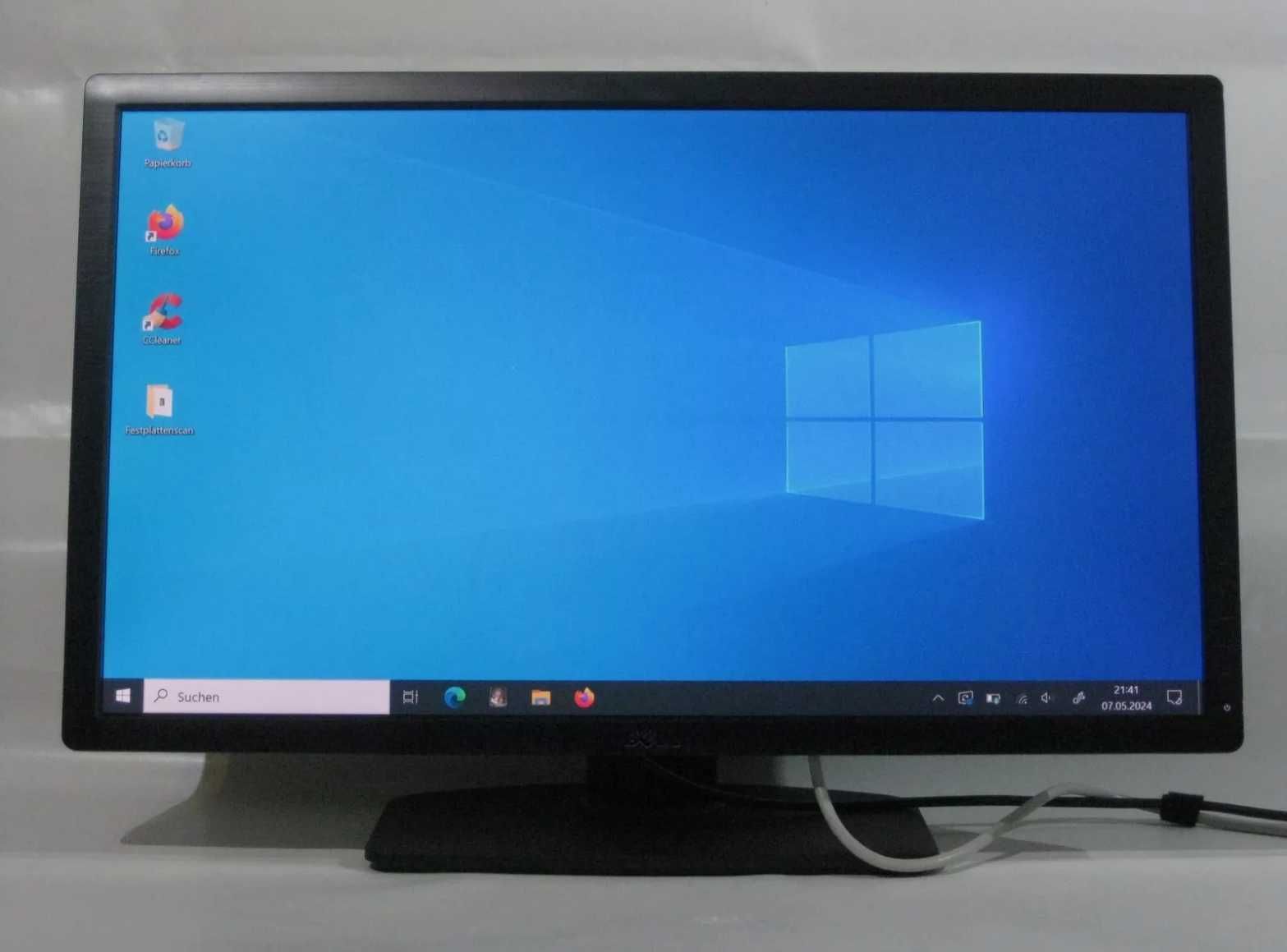 Dell UltraSharp U2713HB, 27 Inch IPS 2K Monitor 2560x1440