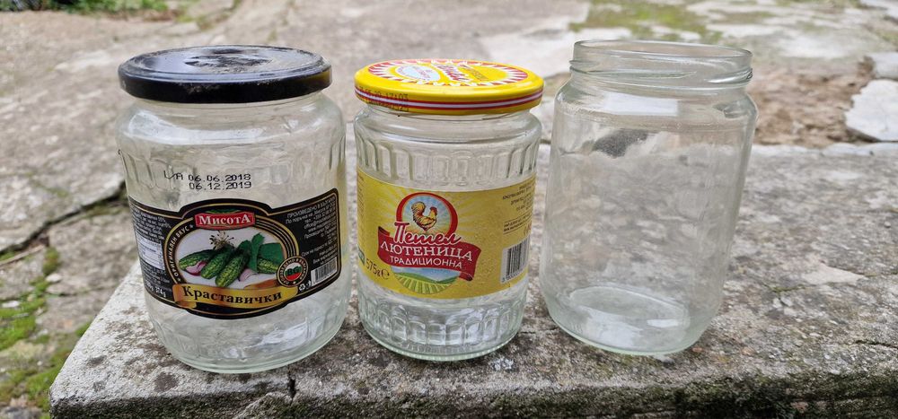 Буркани различни видове