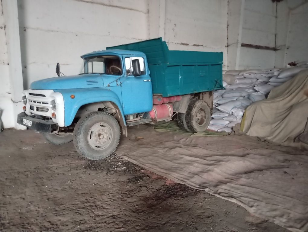 Zil 130 sotiladi
