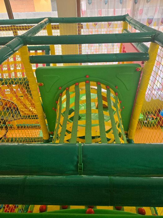 Продавам вътрешно  детско съоръжение   за  игра 5.00/3.60/2.30