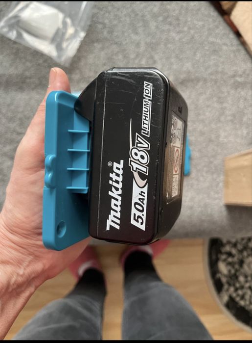 20 de suporti baterii makita