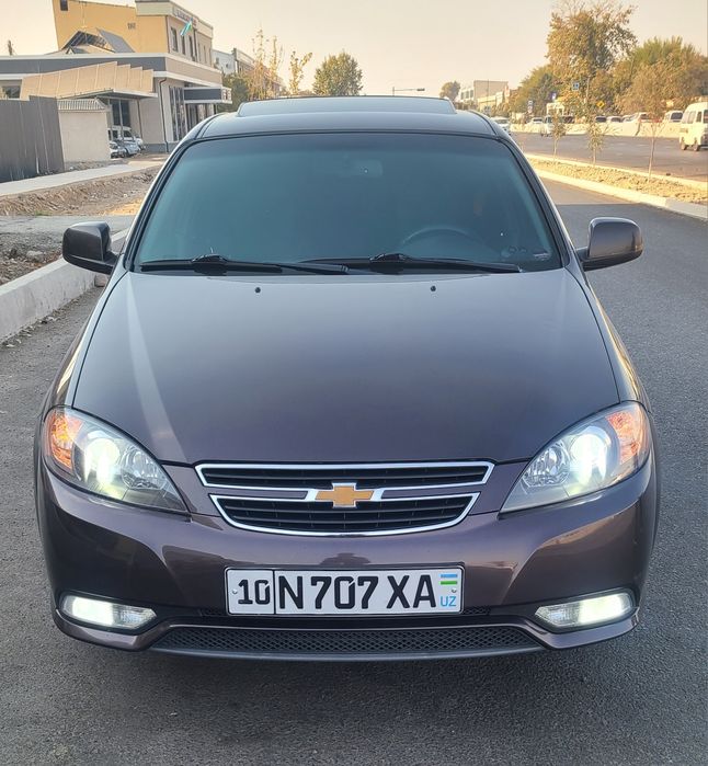 Jentra 4 pazitsiya sotiladi. Narxi 10.600 $ 2019-yilgi.