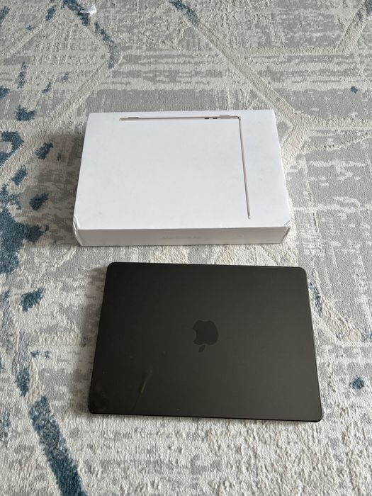 MacBook 13 Air 13.6’