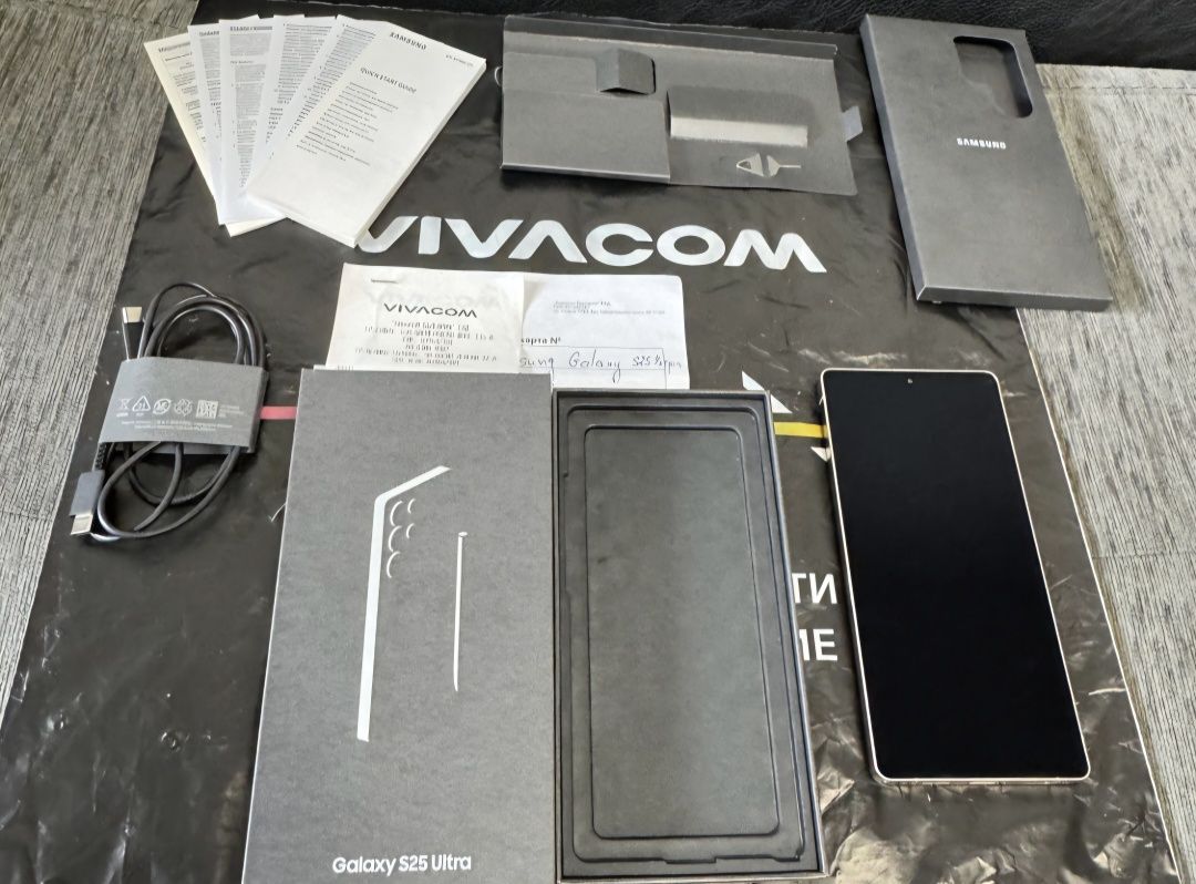 KATO НОВ 256GB Samsung Galaxy S25 Ultra Гаранция Vivacom 2027г. Gray