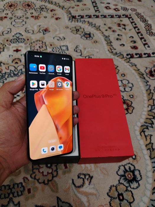 One plus 9 pro 5G 12 +256
