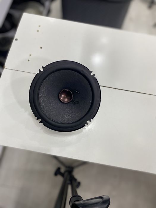 Pioneer TS-A1606C va Alpine SPS600 sotiladi