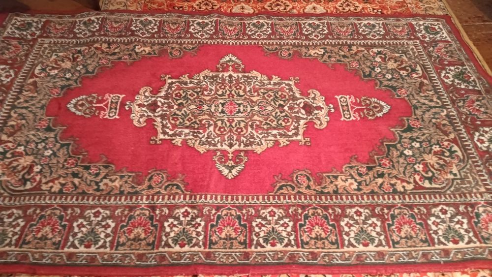 Ковер 2,5 на 1,5. Шерсть.