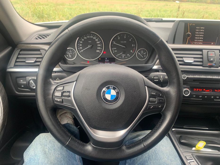 BMW 320d F30 Österreich-Paket Luxury Line