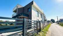 Vila tip duplex cu peretii dublii Corbeanca