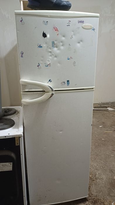 Продам холодильник