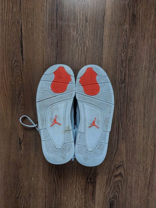 Nike Air Jordan 4 Retro Metallic Red