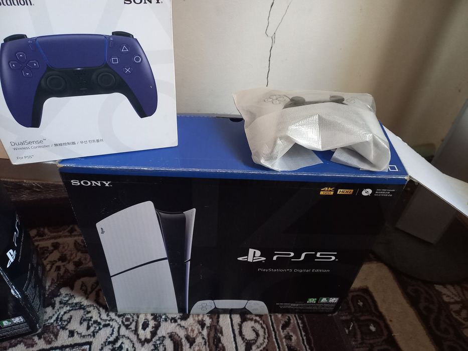 PS5 slim ideal tiniq 2 original djoystik bor o'yinlar yozilgan