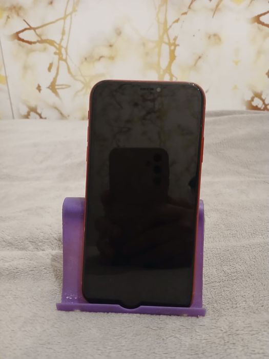 iPhone XR продам