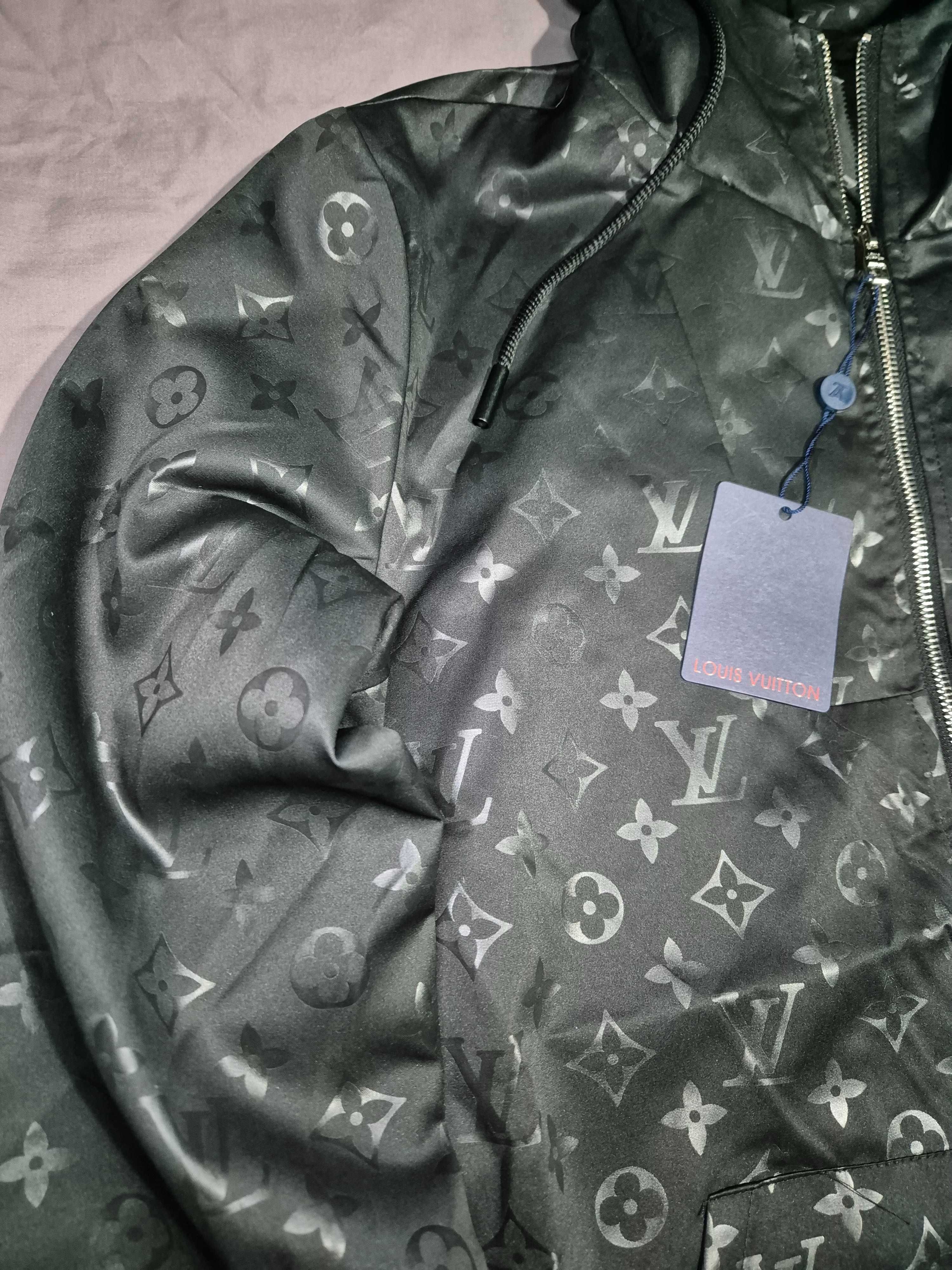 Louis Vuitton Яке