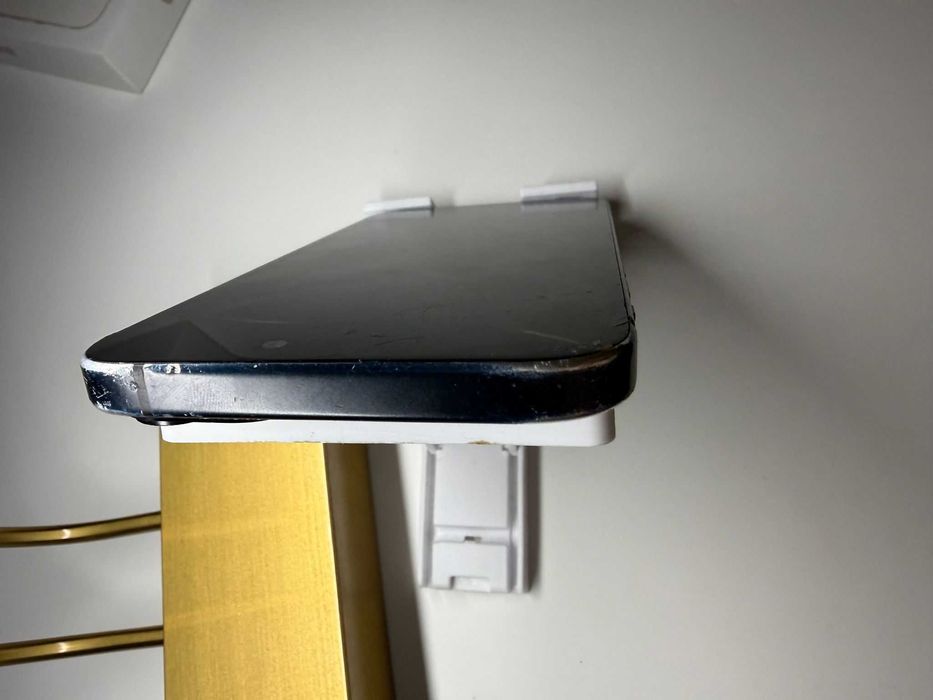 iPhone 15 Plus / 128 GB / 97%/ Cutie și Incărcător.