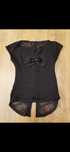 Bluza neagra cu funda si dantela