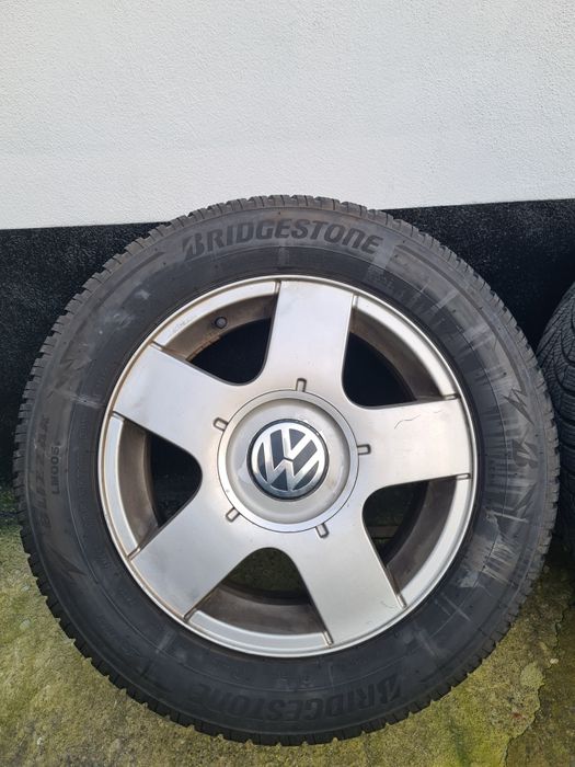 Jante aliaj golf 4 cu anvelope de iarnă M+S