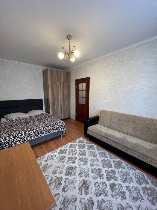 на Левом берегу в 15мин ходьбы от Байтерека