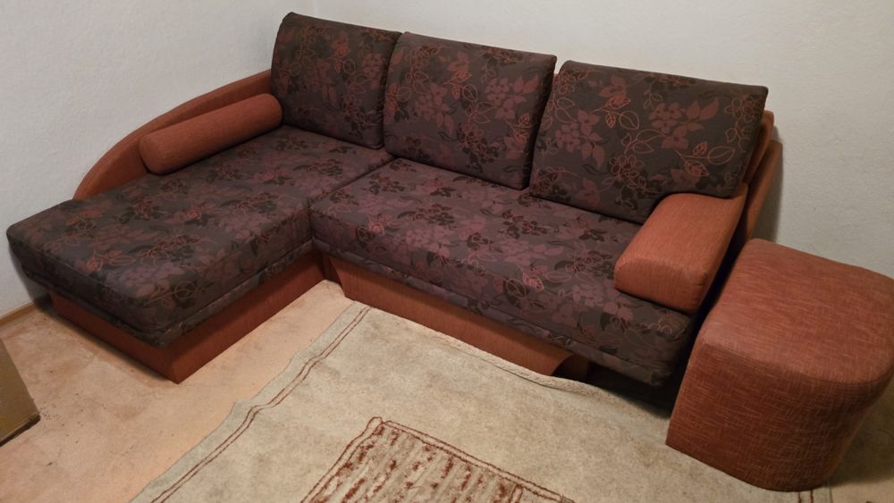 Диван ъглов ставащ на спалня