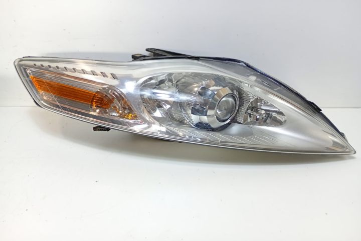 Far xenon dreapta BS7113D154AF Ford Mondeo MK4 (facelift)