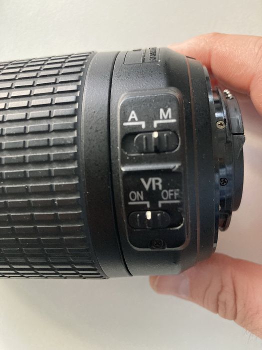 Nikon AF-S DX Nikkor 55-200mm f/4-5.6G VR, за части