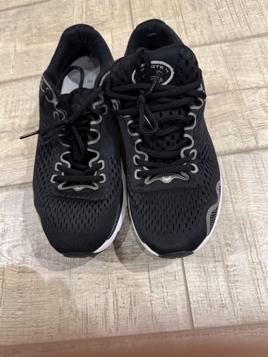 Pantofi sport under armour
