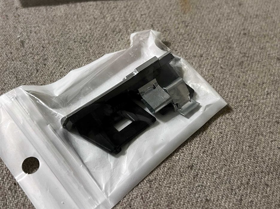 Set 3 embleme originale S line Audi pentru grila aripi si interior