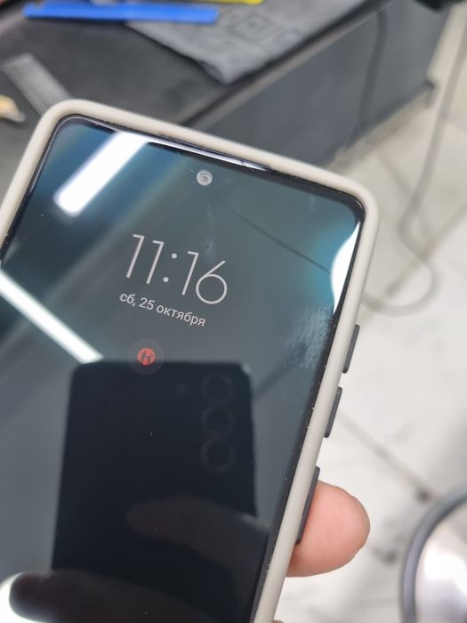 Samsung s20 fe продам