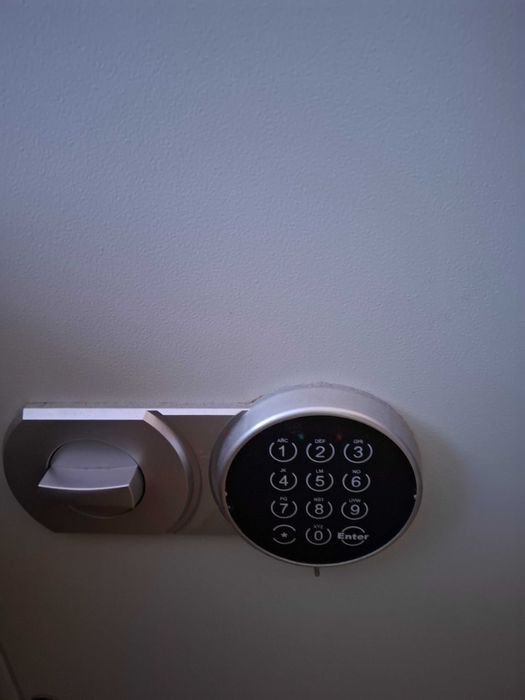 Сейф огнеопорен с метален корпус FRS 51 ЕЛ