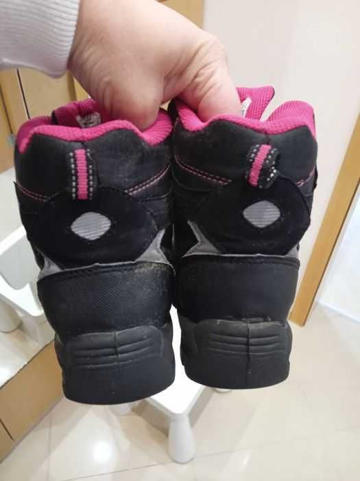 Ботуши н-р 28, 29 - 15 лв.