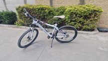 Bicicleta ghost limited edition 300