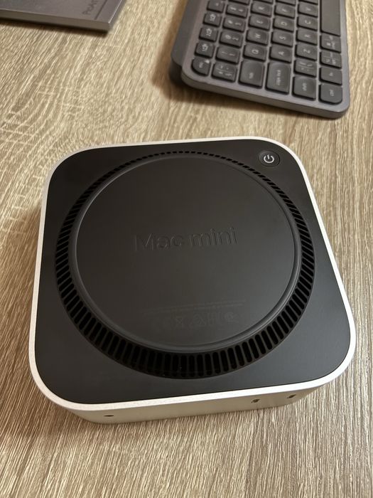 Mac Mini M4 – 16GB RAM, 512GB SSD, Garantie pana pe 03.03.2027 (Altex)