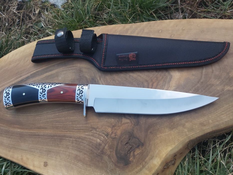 Масивен ловен нож Columbia с полутвърда текстилна кания