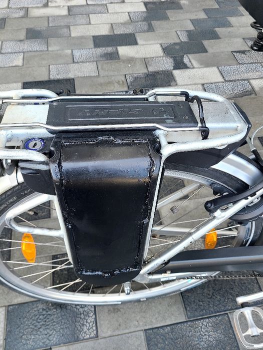 Електровелосипед GIANT 28