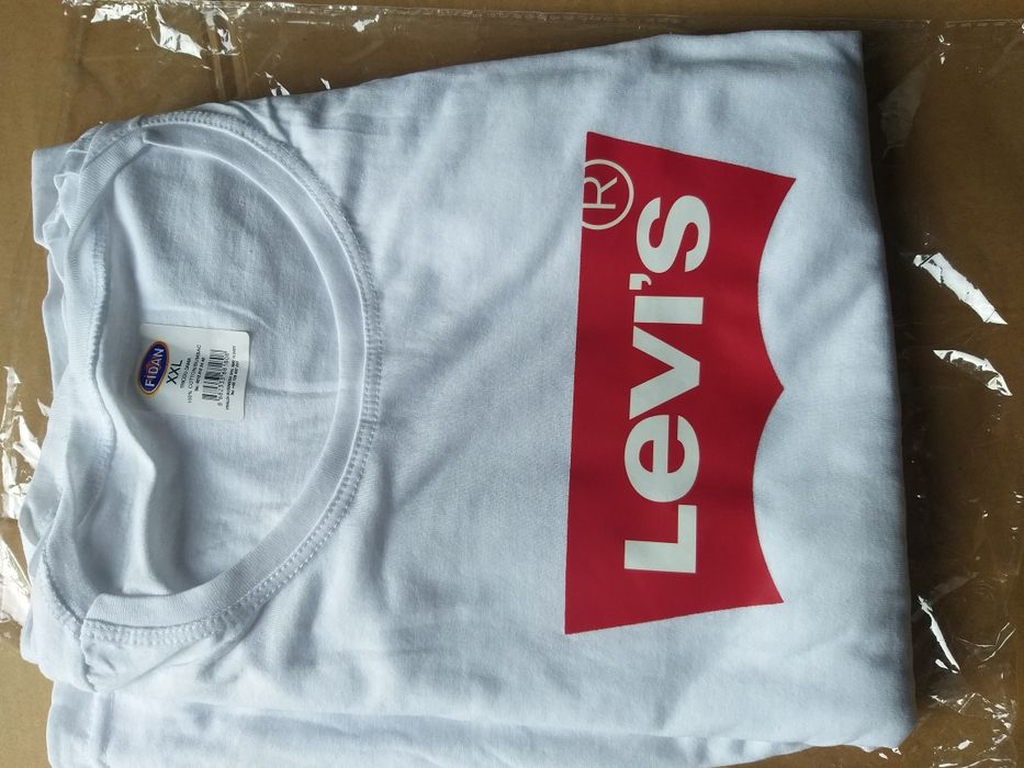 Vand tricou de dama levis, nou, toate marimile, pret 50 lei