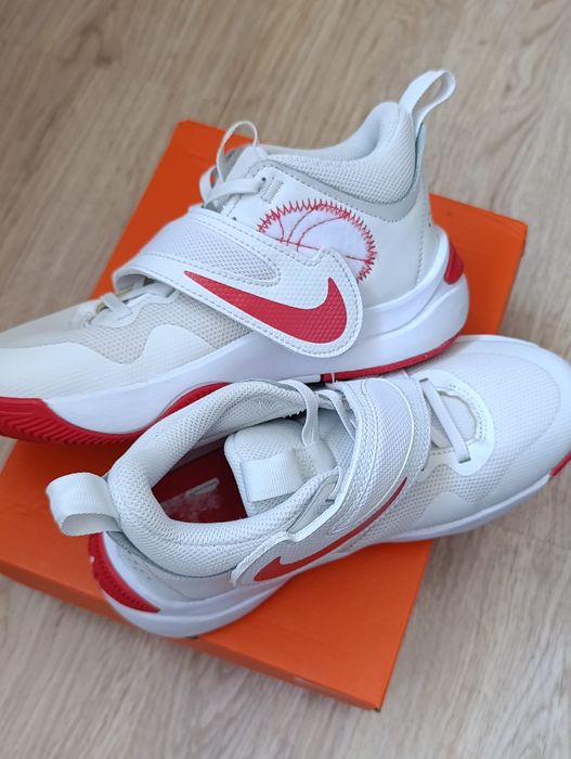Adidași Nike,marime 35,5