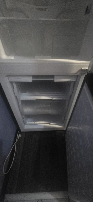 Продвам хладилник Беко