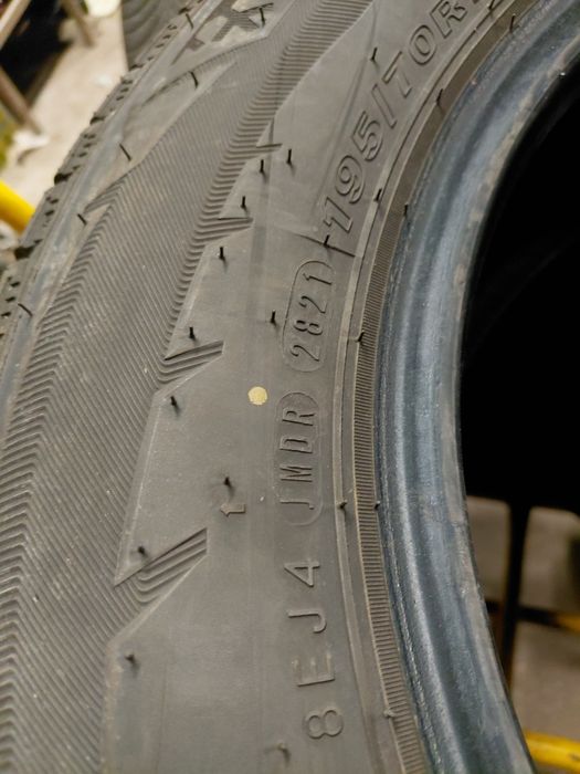 195/70/15"C Nexen 4бр.гуми. дот2021