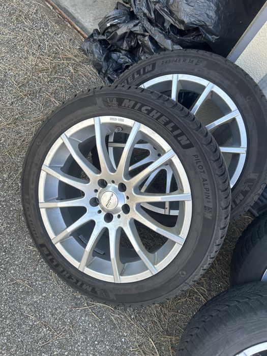 Jante Mercedes E class cu cauciucuri de iarna