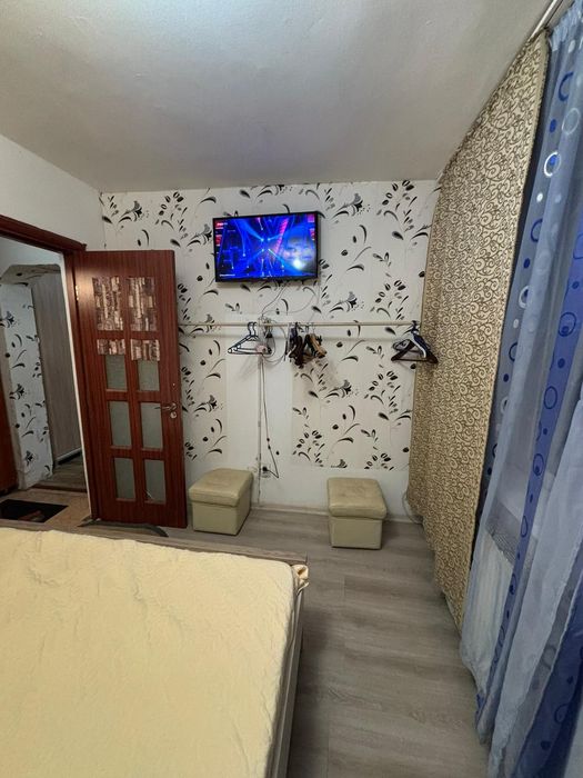 Vând apartament cu doua camere