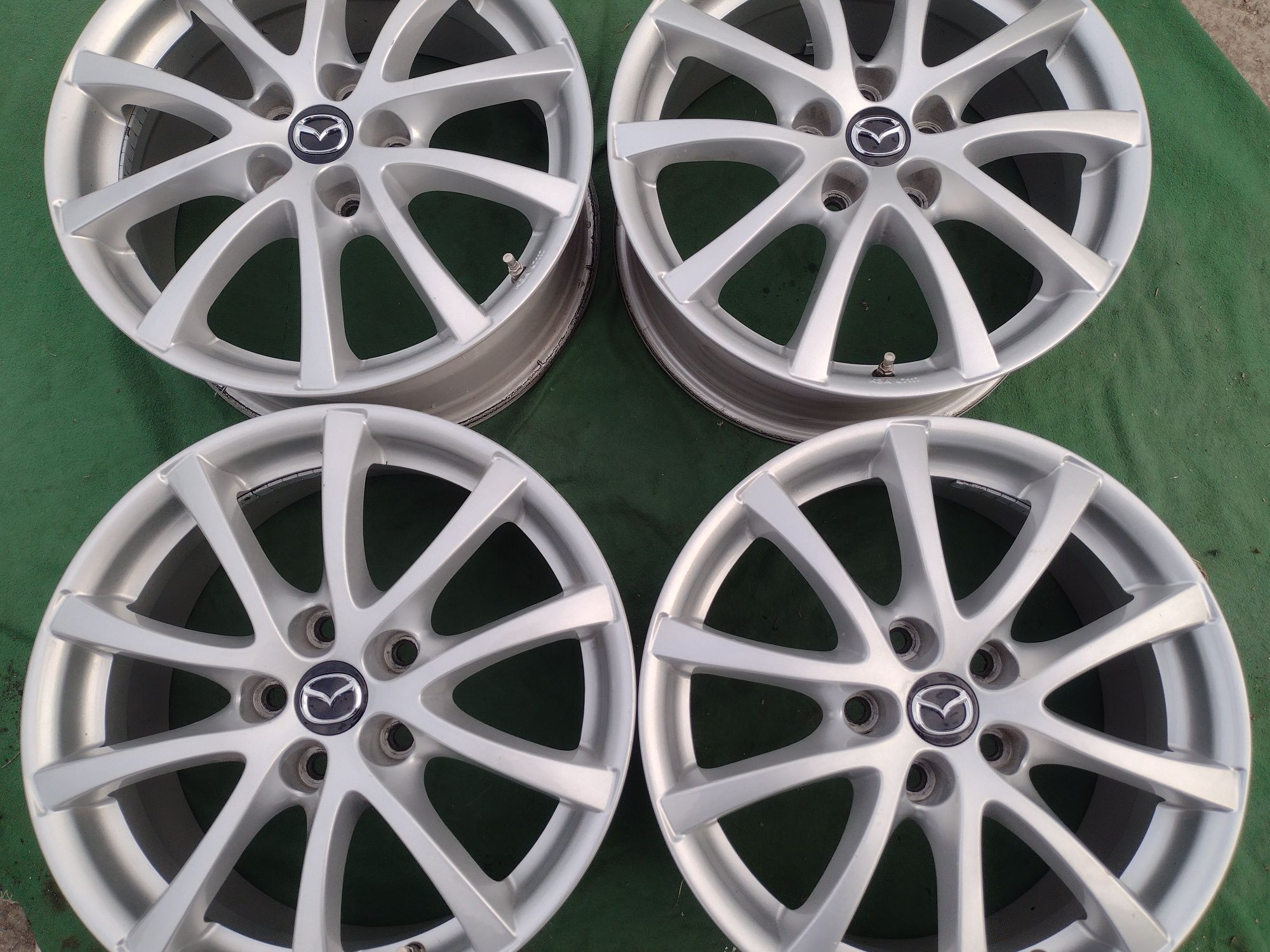 Почти нови 17-5х114.3  ЕТ50 7j Mazda CX5