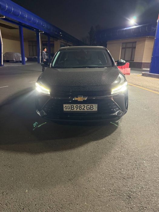 Monza 1.5 otmasferniy sotiladi