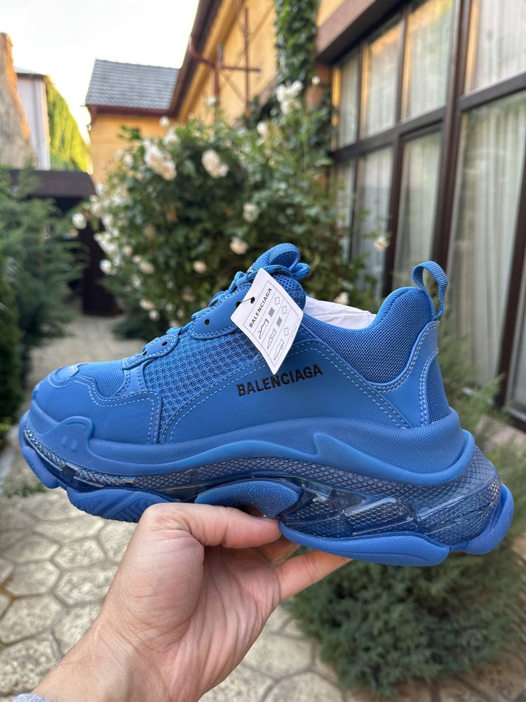 Balenciaga Triple S 42