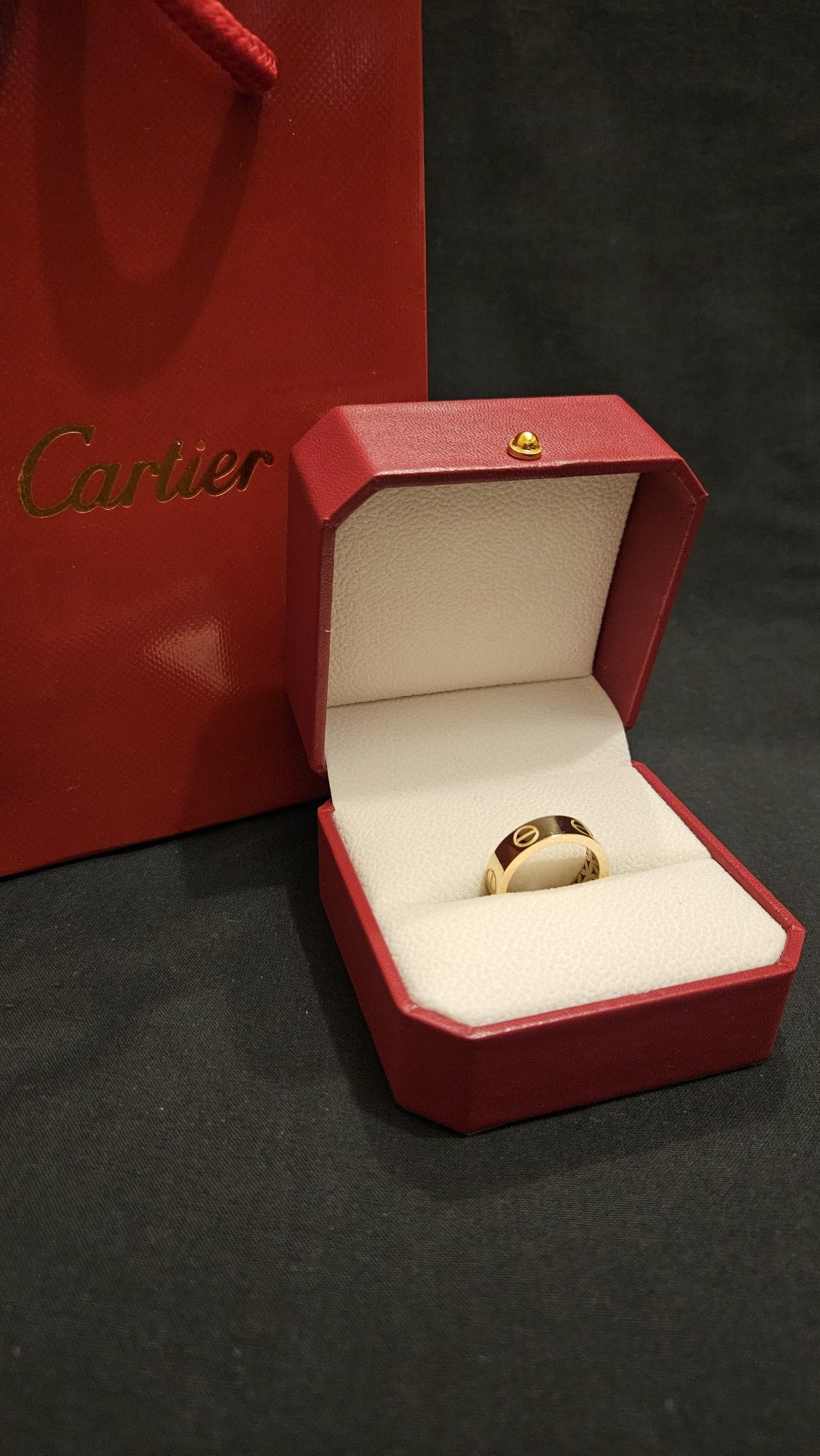 Продаётся кольцо Cartier