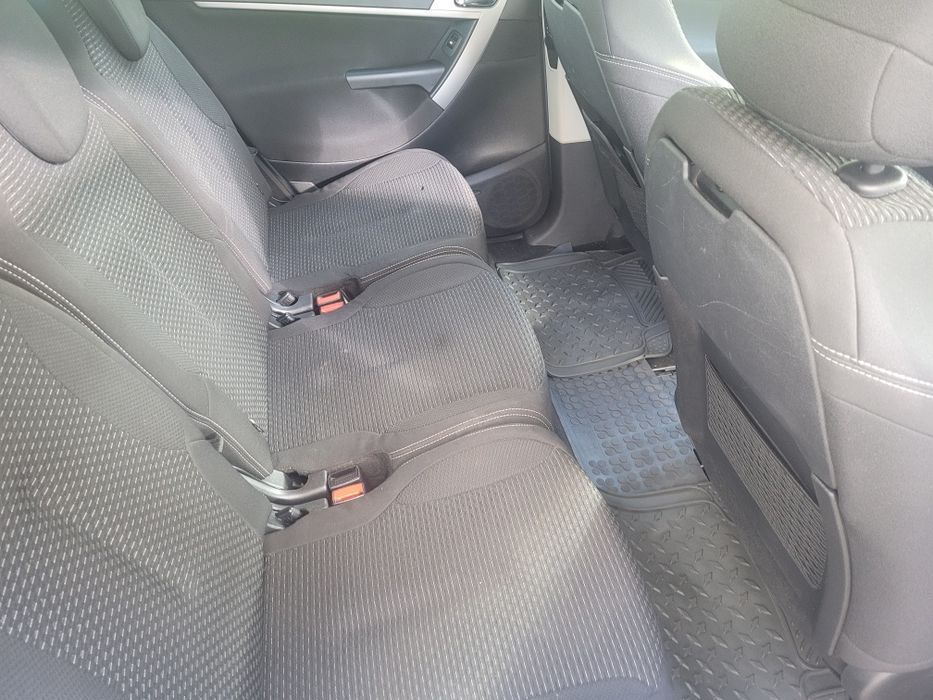 Vând mașina  Citroen C4