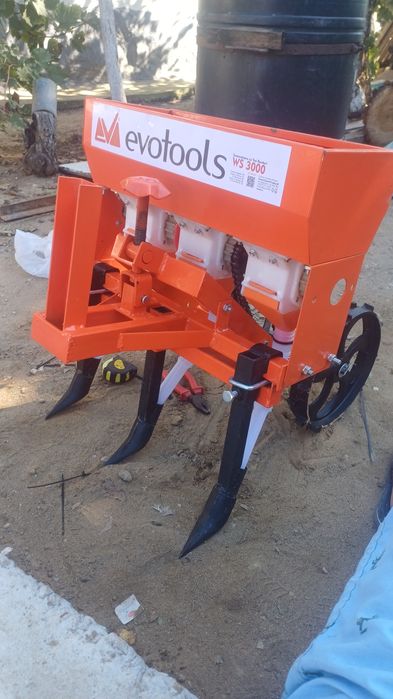 Vand semănătoare ceapa/usturoi